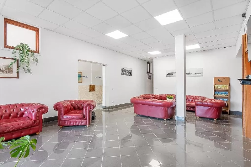 03 hall