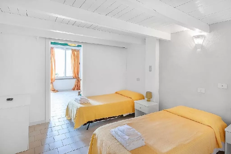 06 camera