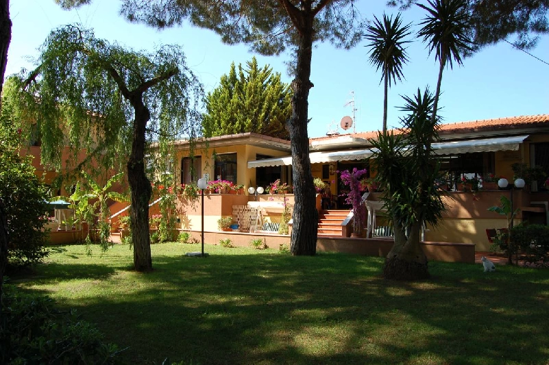04 giardino esterno