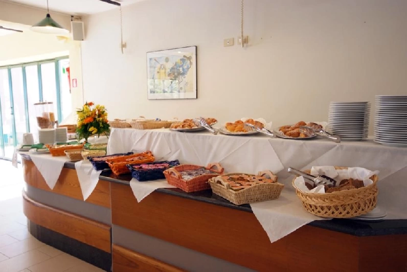 08 buffet colazione