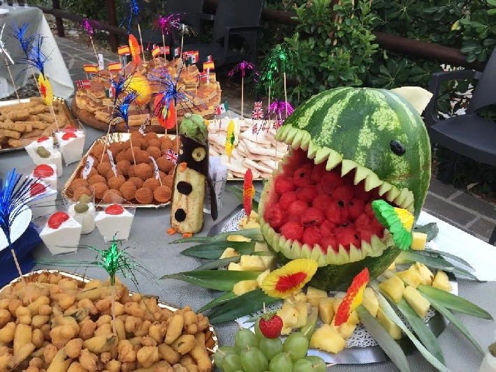 12 buffet