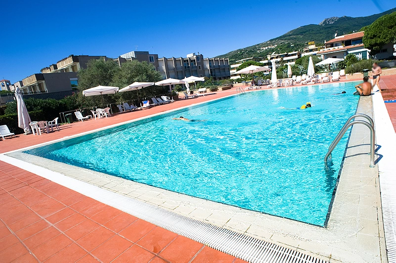 03 piscina