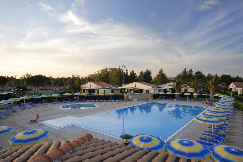 10 piscina