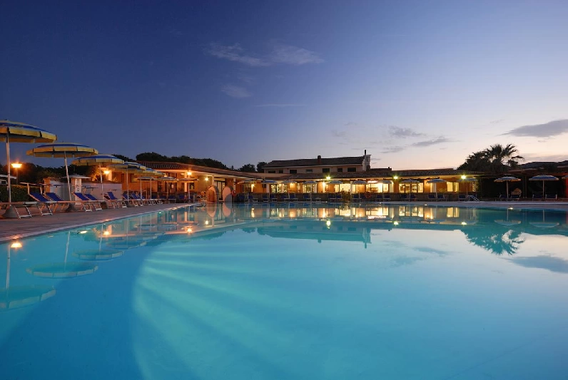 11 piscina