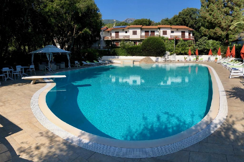 01 piscina