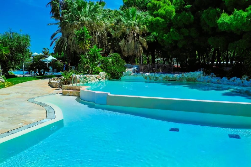06 piscina