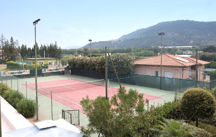 11 campo da tennis