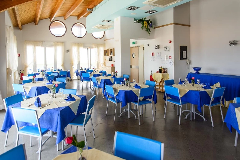 10 ristorante interno