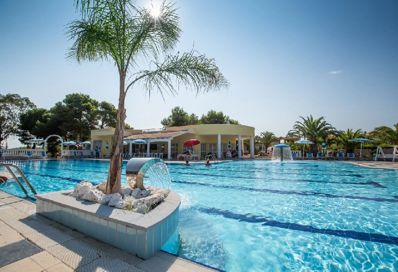 11 piscina