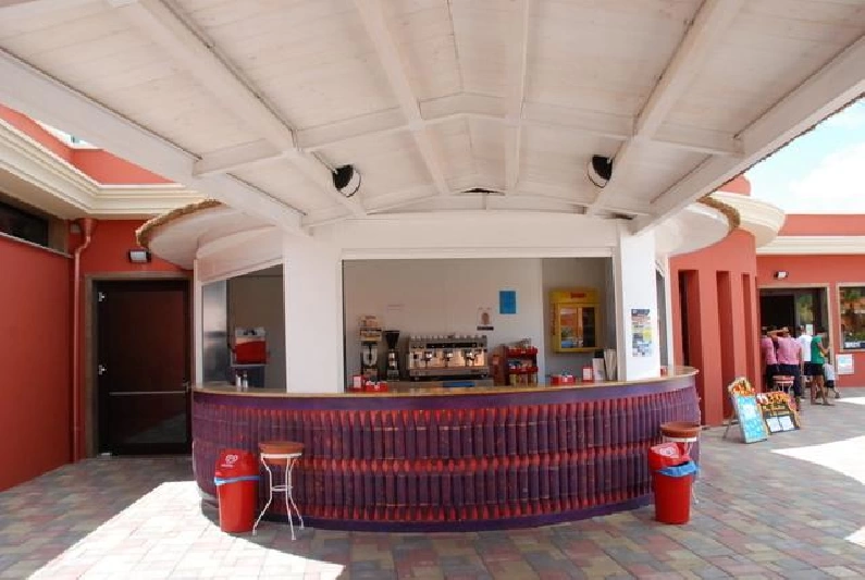 04 bar