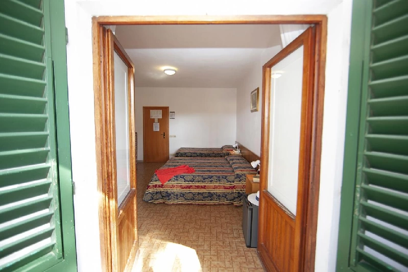 09 camera