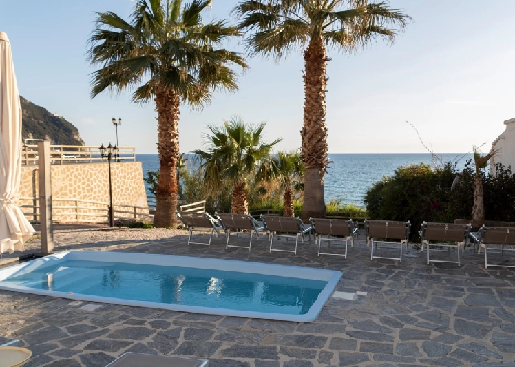 08 piscina