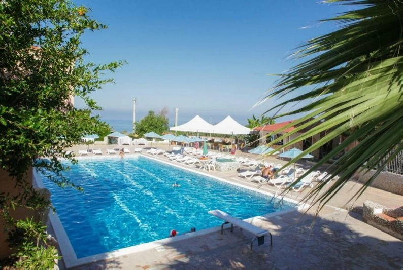 07 piscina